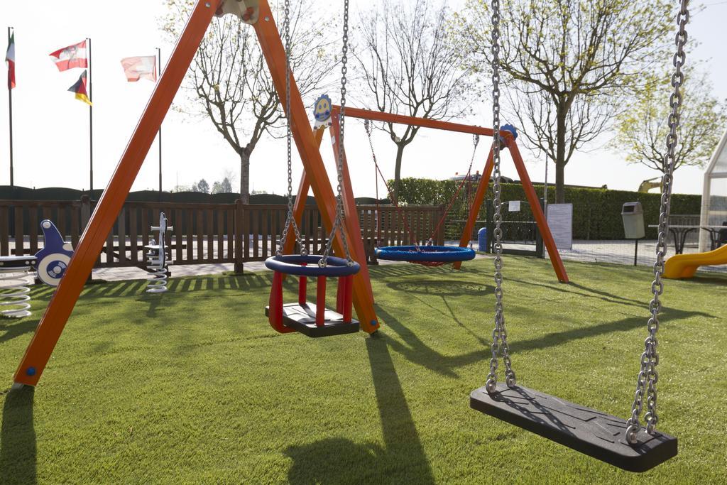 Camping Da Giovanni Peschiera del Garda Ngoại thất bức ảnh