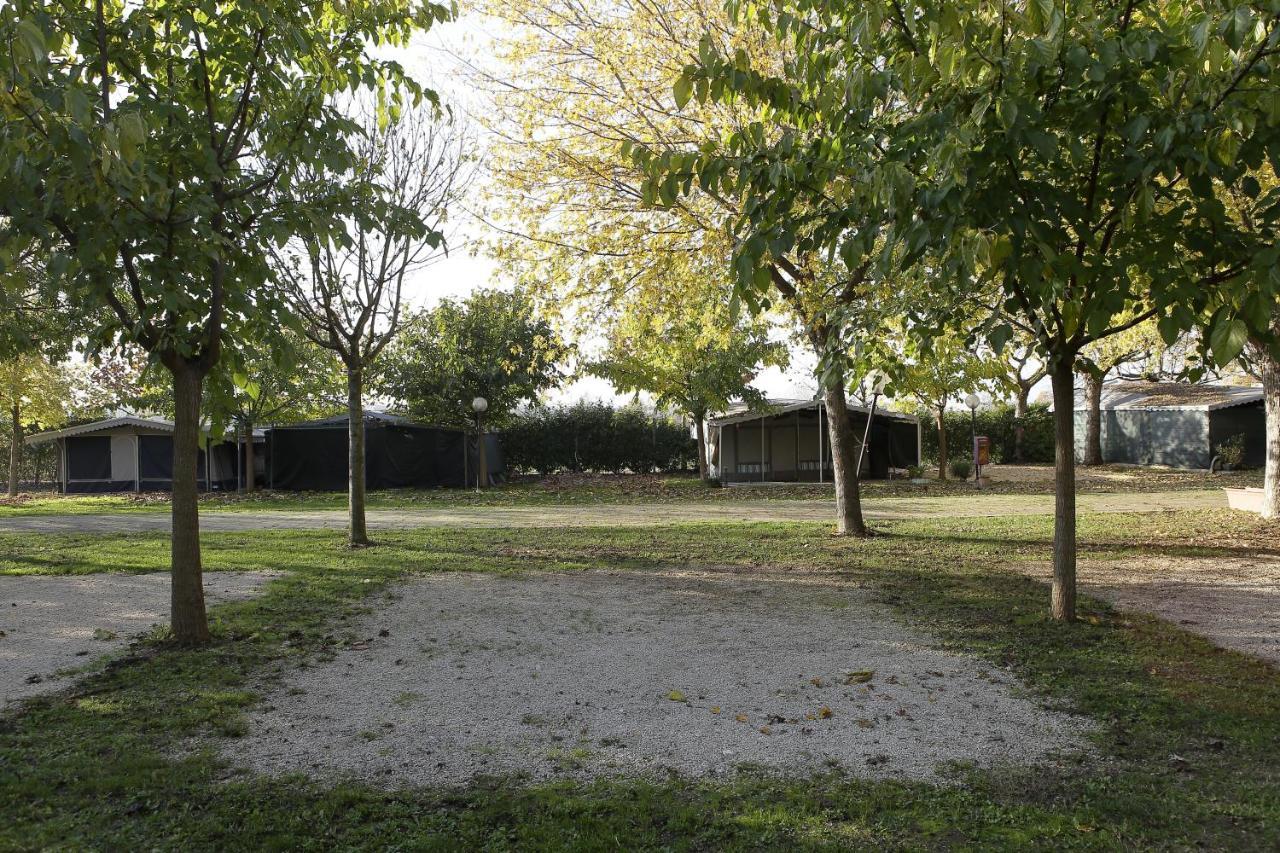 Camping Da Giovanni Peschiera del Garda Ngoại thất bức ảnh